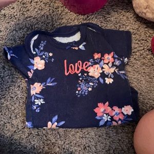 Carter’s newborn short sleeve onesie